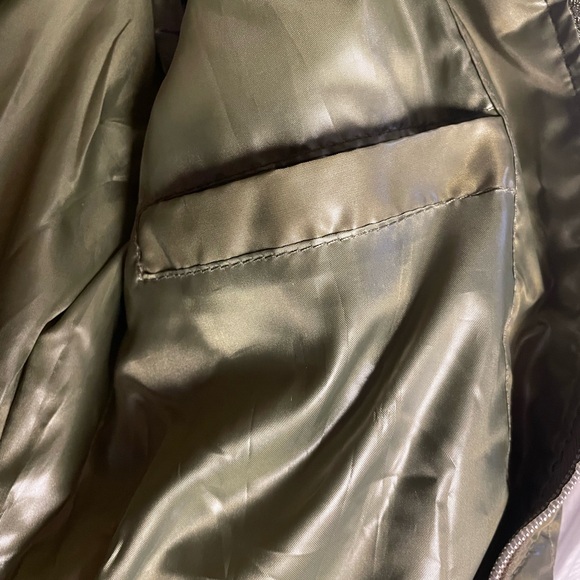 White Mark puffer jacket size M - Picture 5 of 7